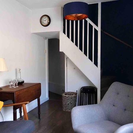 Regency Cottage 10 Minutes From Bath City Centre エクステリア 写真