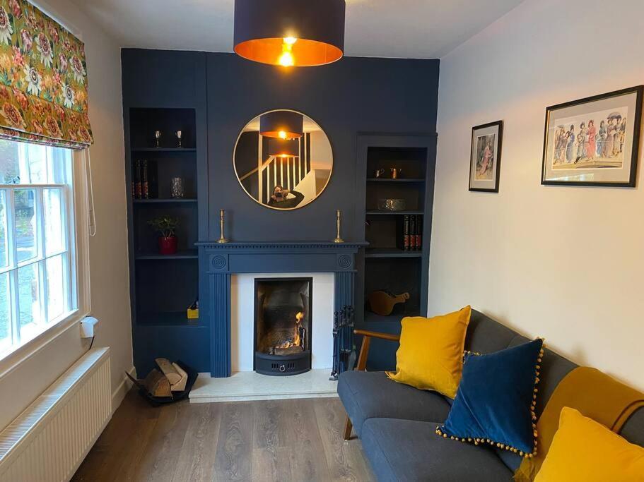 Regency Cottage 10 Minutes From Bath City Centre エクステリア 写真
