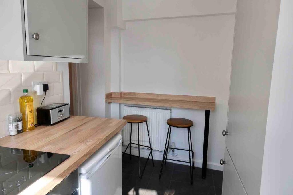 Regency Cottage 10 Minutes From Bath City Centre エクステリア 写真