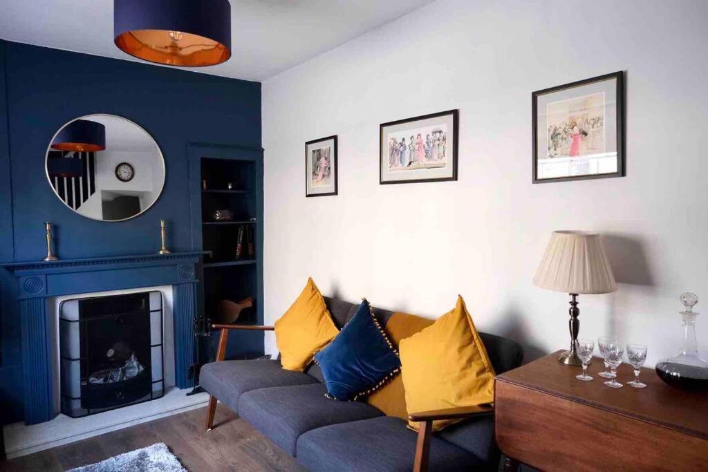 Regency Cottage 10 Minutes From Bath City Centre エクステリア 写真