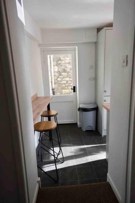 Regency Cottage 10 Minutes From Bath City Centre エクステリア 写真